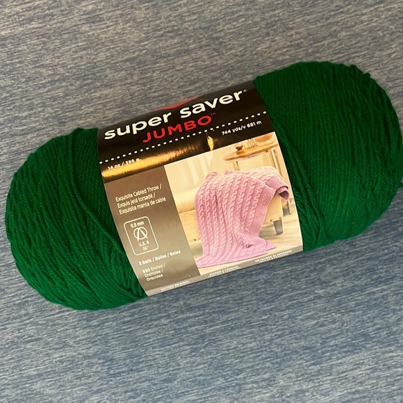 🔥 4 / $20 Sale 🔥 Paddy Green 744 yds 14 oz “Red Heart yarn - Picture 2 of 6